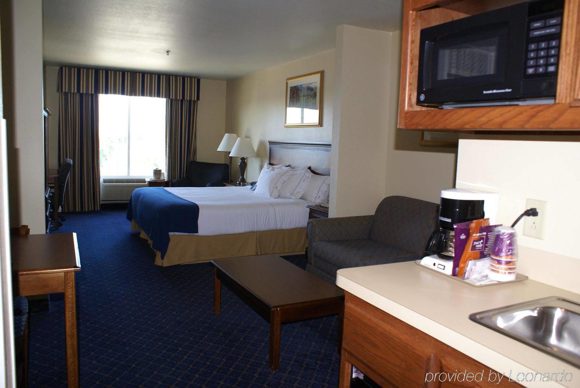 Holiday Inn Express Hotels & Suites Mountain Home By Ihg Номер фото